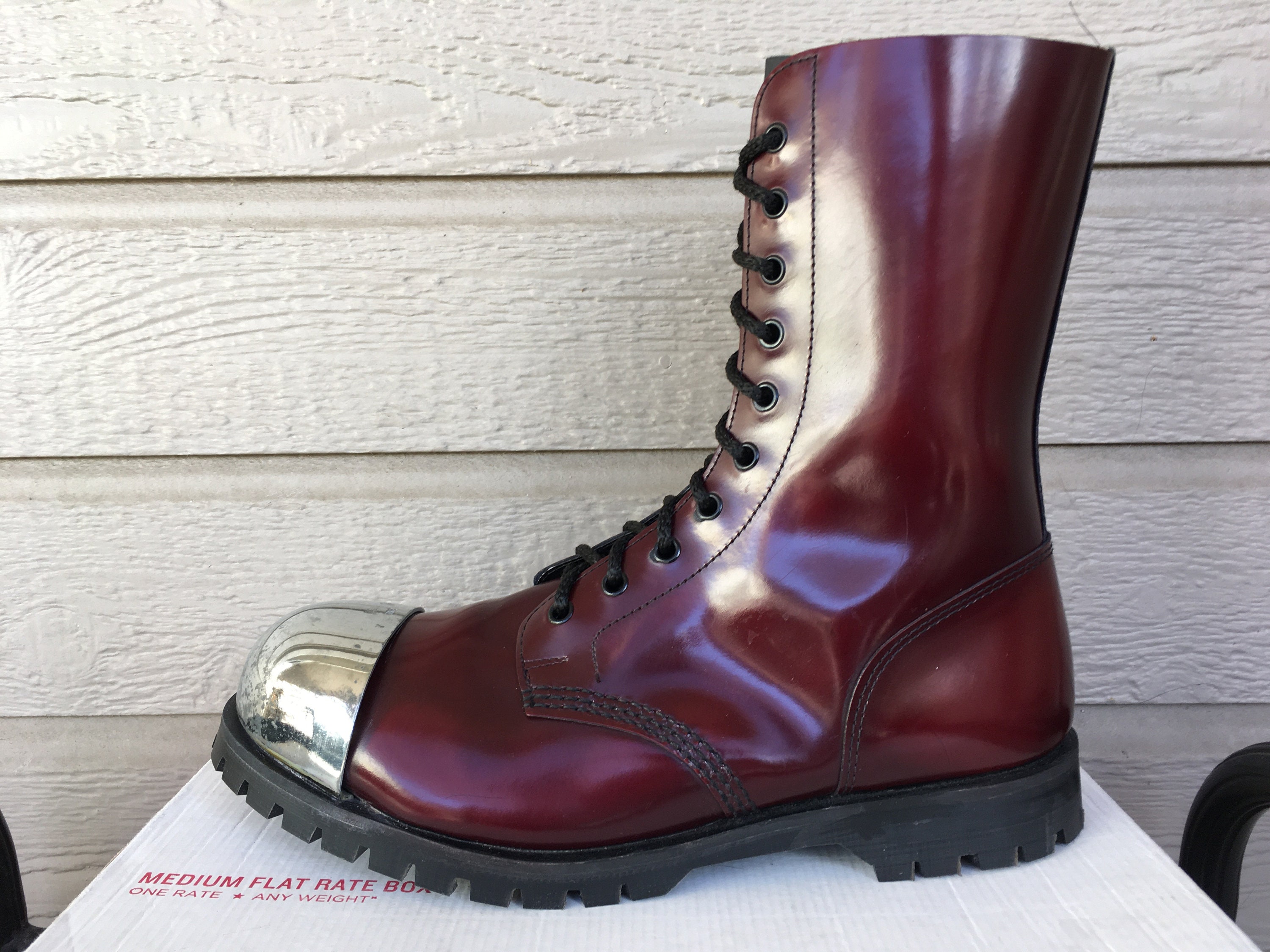 MEN/'S MOTORCYCLE RIDERS DISTRESSED RETRO BRN LEATHER 11 INCH LONG TOE BOOT NEW