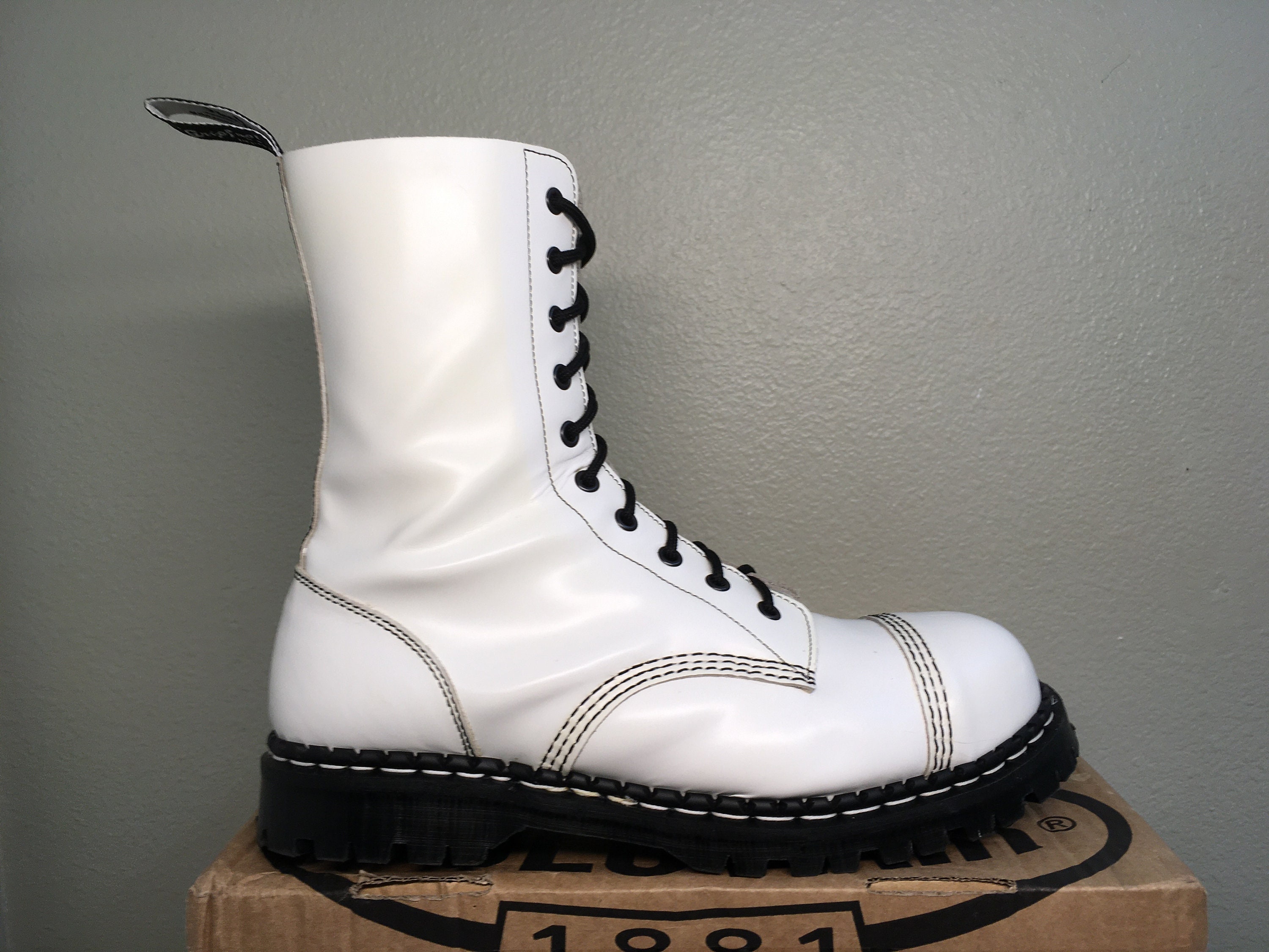 Shelly london shop combat boots