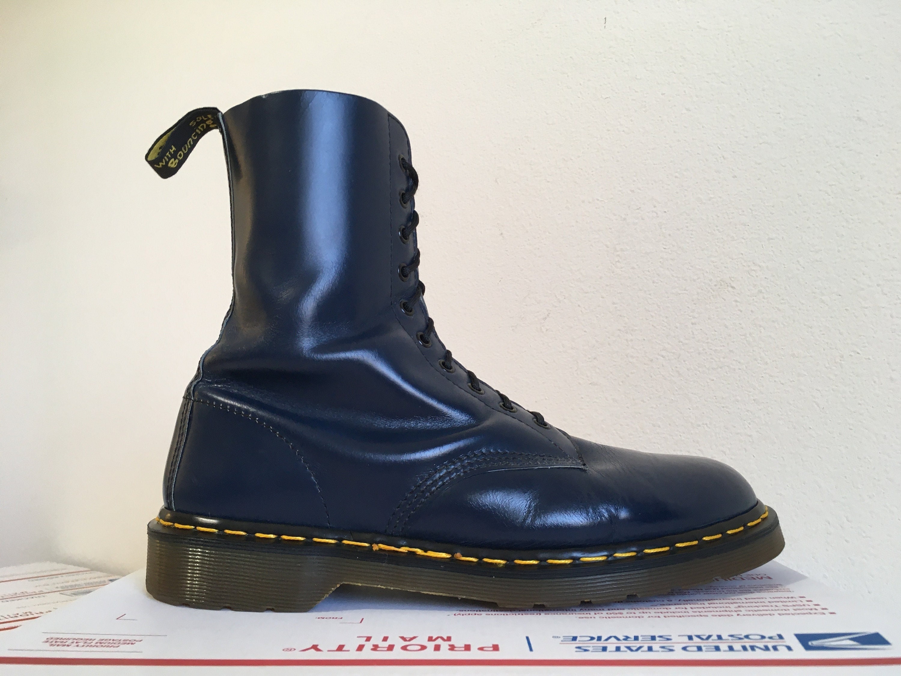 dr martens navy blue boots