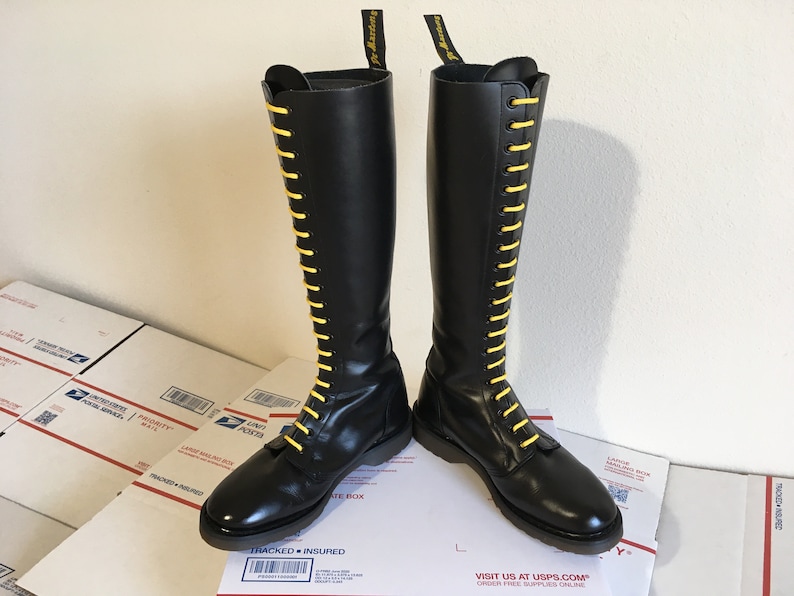 dr martens 1420