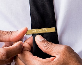 Fermacravatta personalizzato - Fermacravatta con incisione personalizzata - Regali per papà - Regalo per la festa del papà - Regalo per lui - Regalo di San Valentino - Regalo di laurea