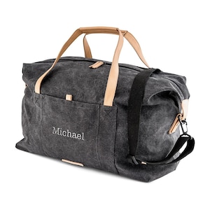 Sac de sport personnalisé en toile noire Cadeau de garçon d'honneur Cadeau pour homme d'honneur Cadeau pour lui Sac de week-end pour homme Destination de mariage Cadeau de marié image 2