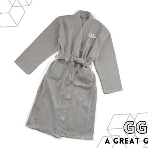 Customized Men's Waffle Robe - Gray Men's Robe – Personalized Men's Robe – Gifts for Him - Father's Day Gift - Valentine's Day Gift For Men