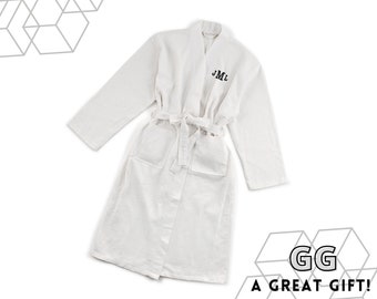 Personalized White Waffle Robe for Men – Custom Embroidered Bathrobe for Him
