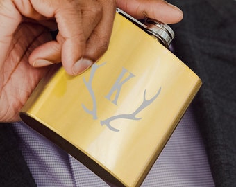 Fiaschetta in pelle personalizzata: design con corna di cervo, bottiglia di whisky personalizzata - Italia