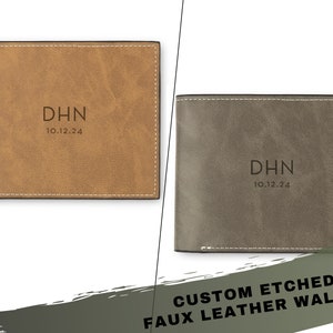 Portefeuille en similicuir avec monogramme et texte - Parfait pour un garçon d'honneur - Meilleur cadeau pour homme - Cadeau personnalisé pour le père de la mariée - Cadeau unique pour enterrement de vie de jeune fille