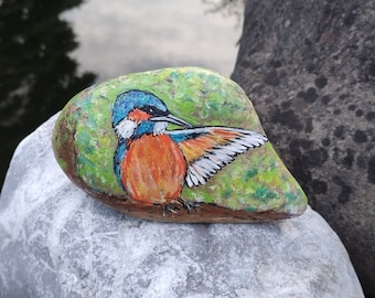 Kingfisher painted on stone