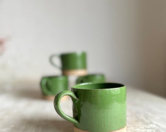 Green handmade coffee mug - Ceramic morning coffee mug - Coffee lover green mug - Morning essential mug - Perfect coffee mug - Pottery mug