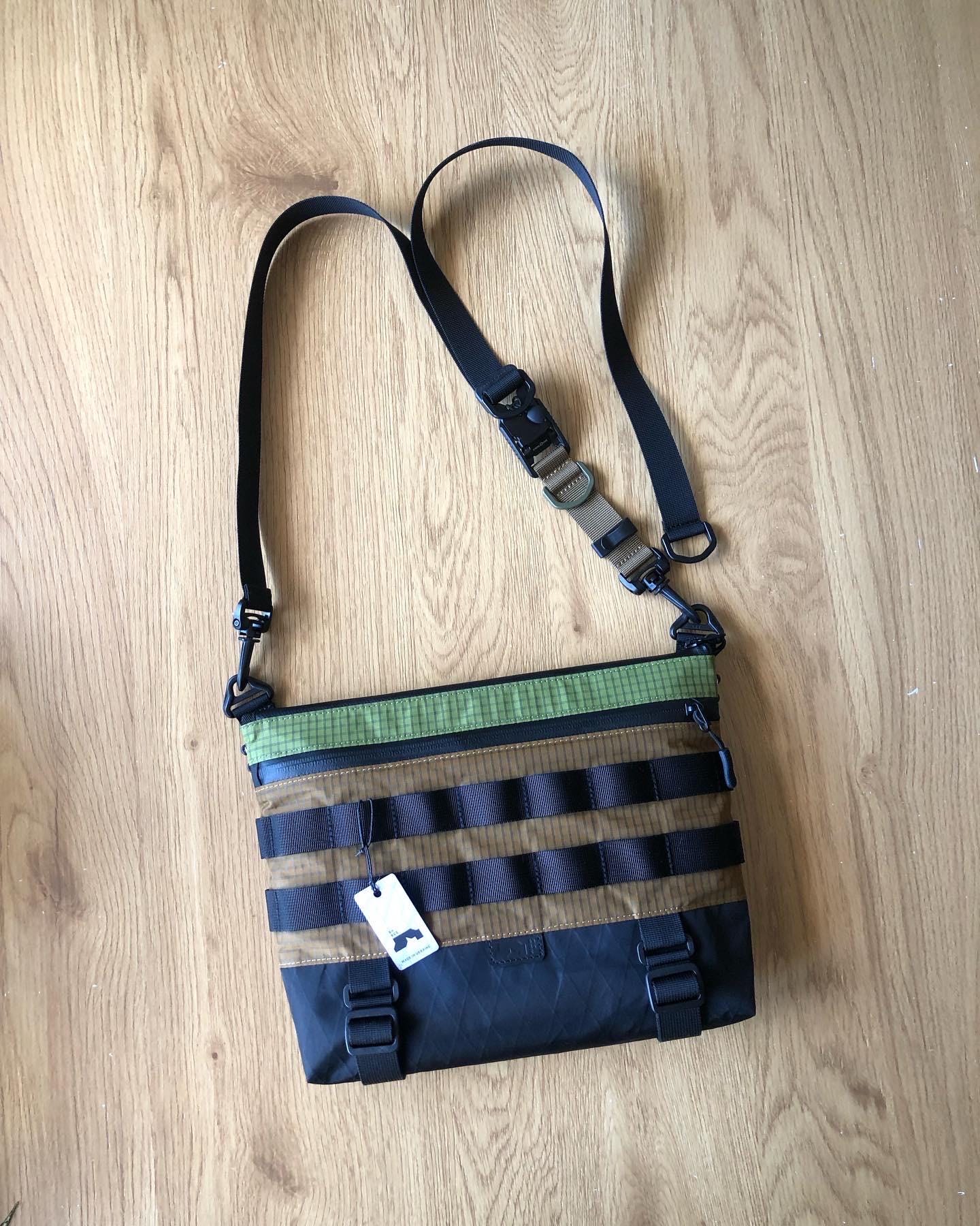 Amazon.com: [Device] Shoulder Bag Cargo Dark Beige