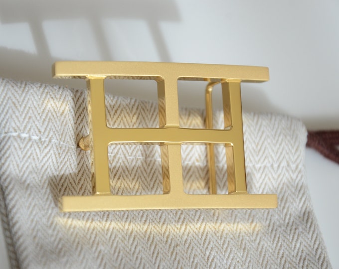 Gold Buckle Narrow Belt