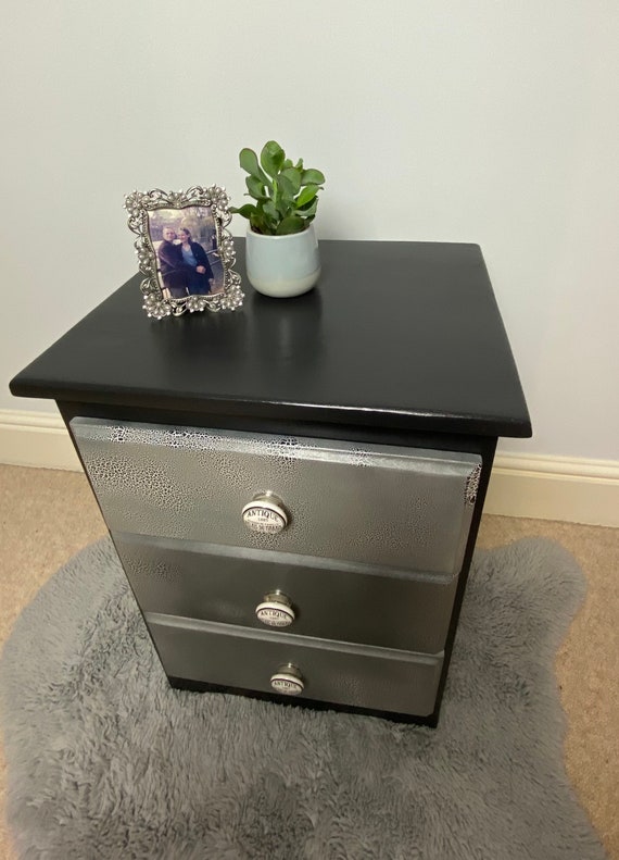 Black and white bedside drawers deals