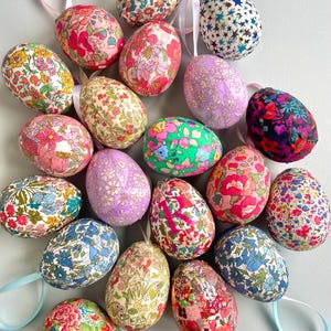 Uovo di Pasqua Liberty, caccia alle uova di Pasqua, uovo di Pasqua appeso, uovo di Pasqua in tessuto, uovo riutilizzabile, decorazione pasquale