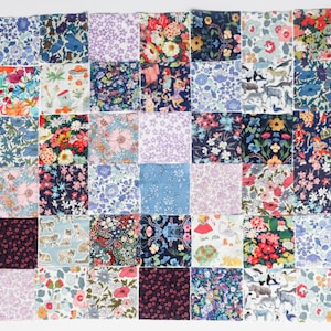 40 carrés de courtepointe liberty, carré de tissu liberty bleu et violet, carrés patchwork, carrés de tissu de 2,5 pouces, courtepointe, carrés à breloques