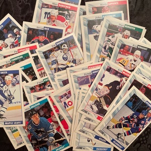 Marquez 92 cartes de hockey en parfait état