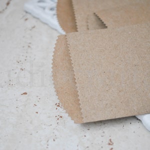 Bolsas de papel kraft pequeñas, paquetes de semillas para obsequios de boda. imagen 3