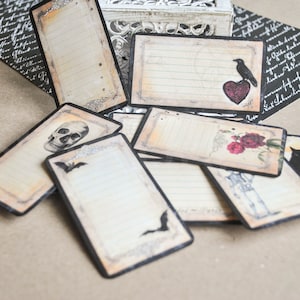 Bigliettini di carta gotici di Halloween / Etichette di carta gotica / Etichette gotiche / Abbellimento di scrapbook gotico / Etichette regalo gotiche / Corvo teschio