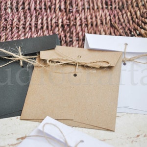 Piccoli pacchetti rustici per semi, pacchetti di carta marrone kraft, pacchetti di favori di semi
