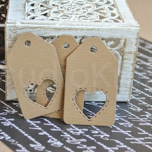 20 etichette per cuore di carta Kraft / Etichette di carta marrone / Etichette per riviste / Etichette per scrapbook / Abbellimento di scrapbook / Etichette per etichette di prezzo / Etichette per matrimoni