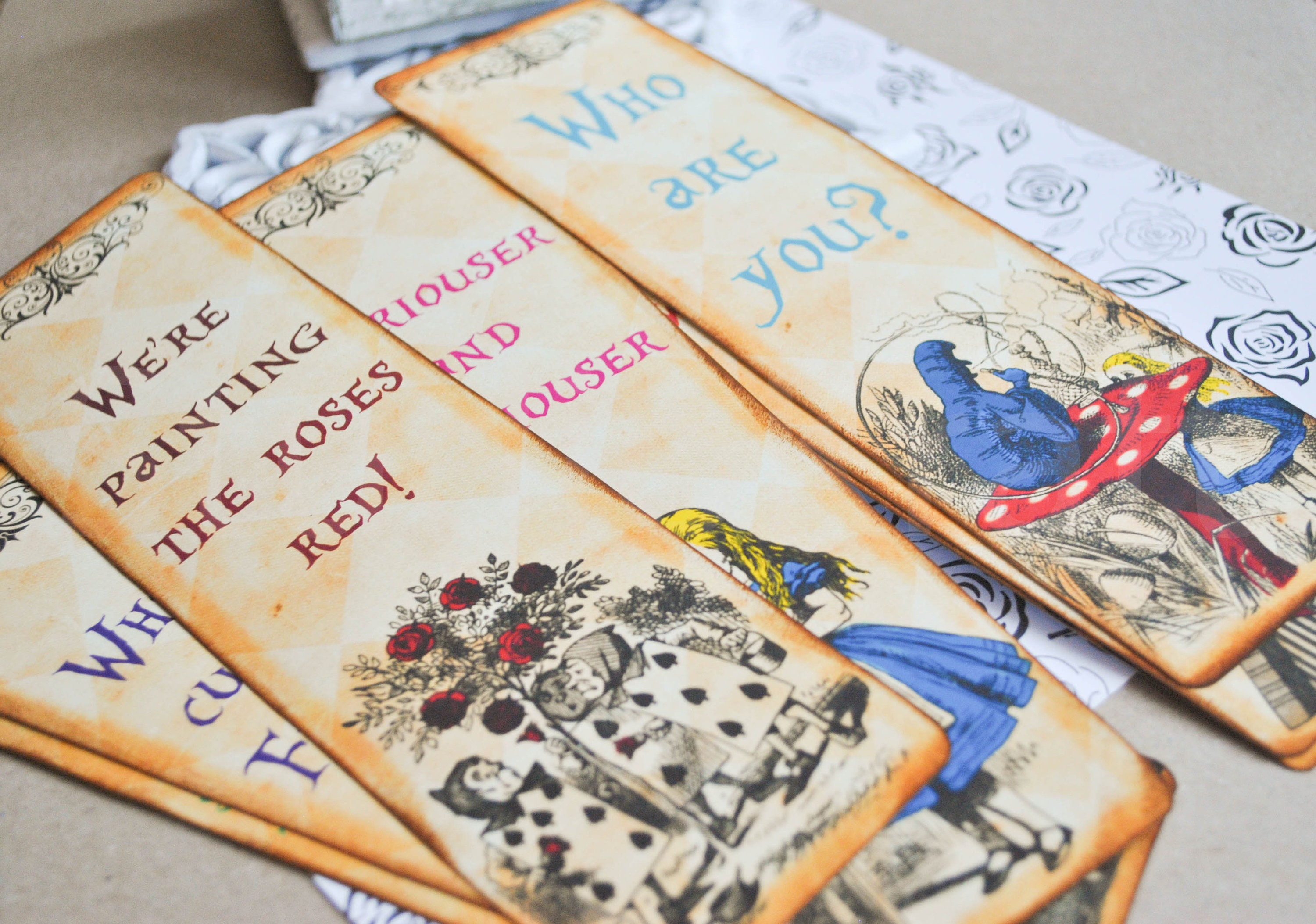 Alice in Wonderland Bookmarks Cards Series 1 (12-Pack) - Vintage Literary  Quotes Bookworm Reading Gifts - Bookish Theme Party Supplies for Men Women
