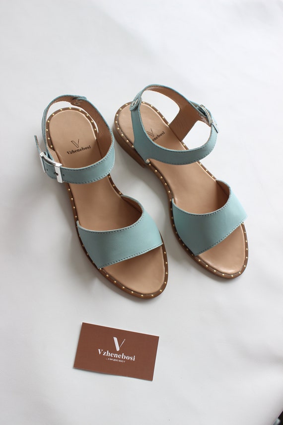 comfortable sandals for women
