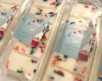 Fondants à la cire de soja parfumés pour gâteau d'anniversaire : saupoudrer le chauffe-cire à dessert