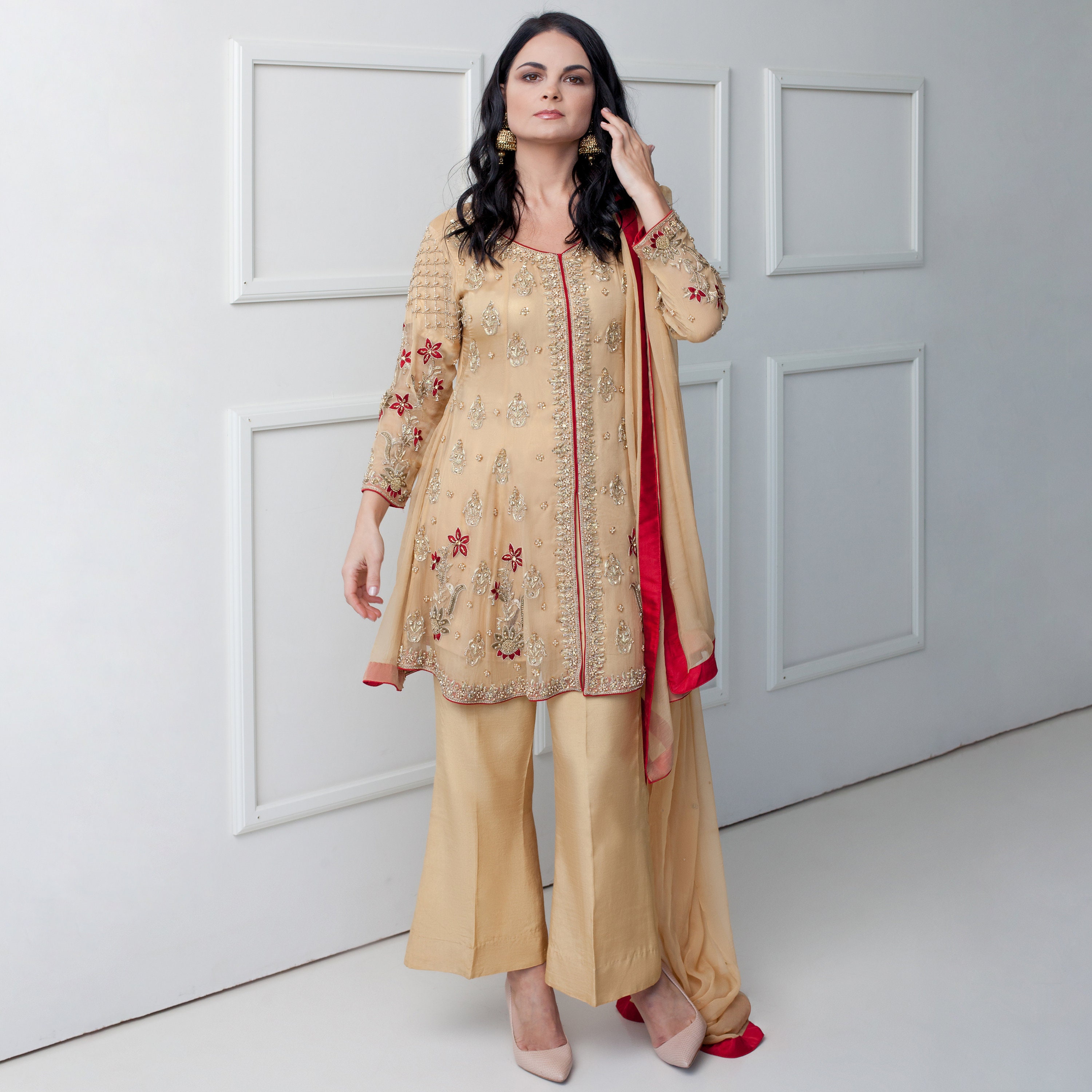 Ladies designer Readymade Indian casual pakistani asian suit churidar and scarf 