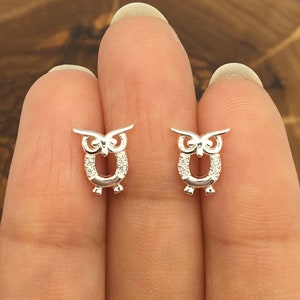 Sterling silver owl earrings, Dainty jewellery, sterling silver earrings, elegant earrings, 925 Silver, Gift for her, Christmas gift