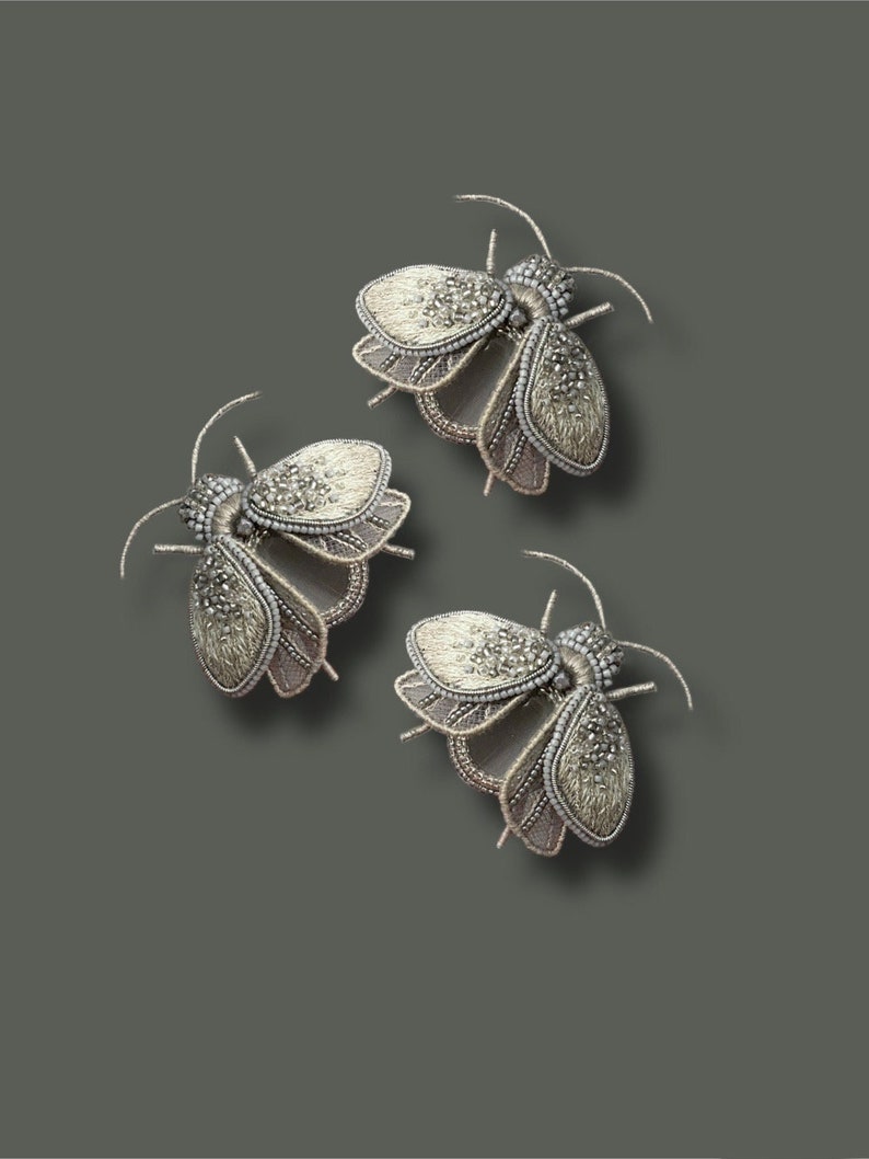 Please note! The price is for one brooch.