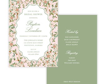Könnte beinhalten: Eine rosafarbene und grüne florale Einladung zur Brautparty mit weißem Rand. Die Einladung enthält den Text "Join us for a Bridal Shower Honoring Peyton Lovelace" und Details zur Veranstaltung. Eine separate grüne Karte listet die Gastgeberinnen und Registrierungsinformationen auf.