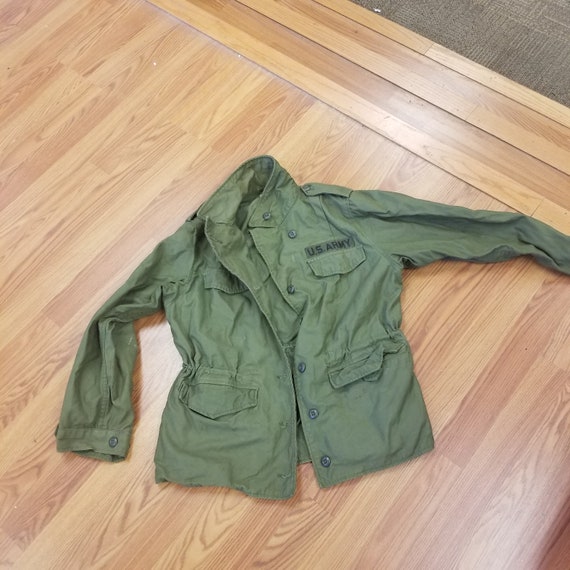 vintage womens Army jacket , ladies fatigue jacket