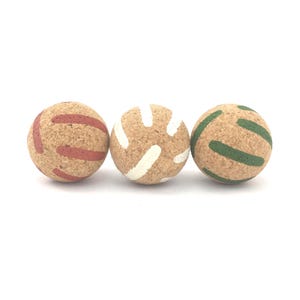 Christmas Cat Balls in Eco Friendly Cork Bark, Festive Stripes Design, Fun and Interactive Cat & Kitten Ball Toys, Christmas Cat Gift UK