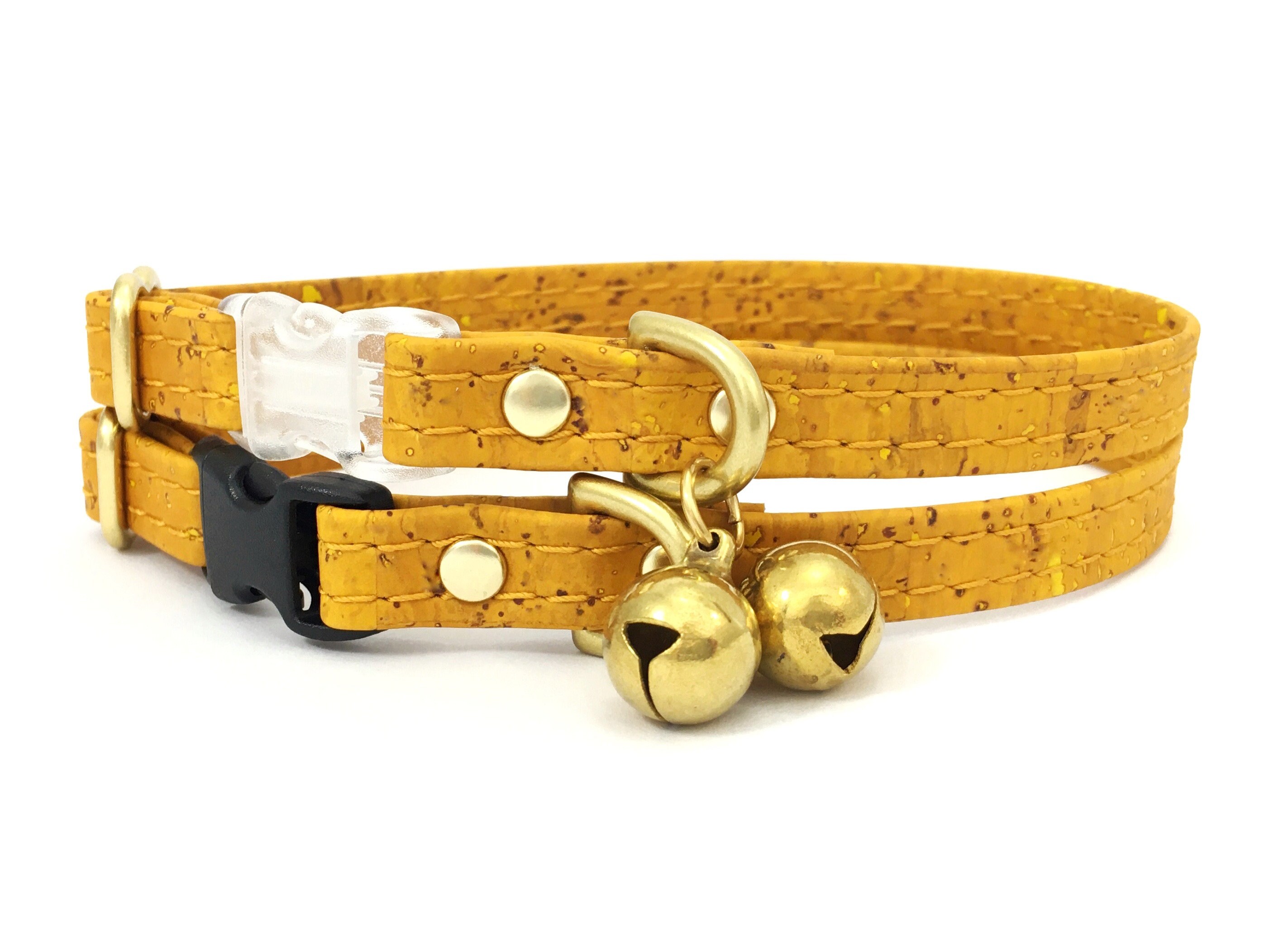 Leather cat top collar with bell