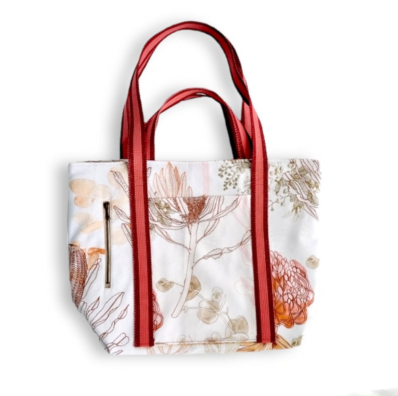 Zippered Tote bag pattern with 2 pockets image 2