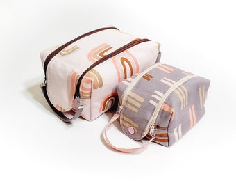 Double zip gear pouch pattern/ 2 sizes/ Makeup bag pattern