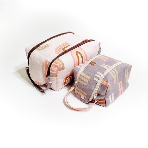 Double zip gear pouch pattern/ 2 sizes/ Makeup bag pattern