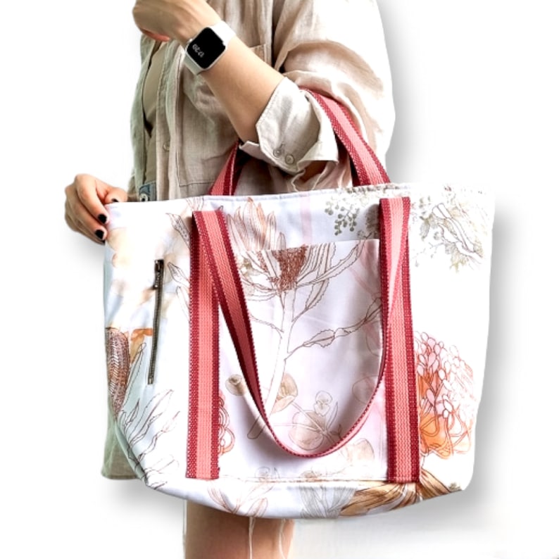 Zippered Tote bag pattern with 2 pockets image 10