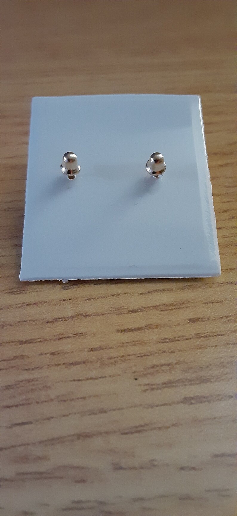 Earring Stud made with solid 14K Yellow Gold and Safety Screw Back 6mm.