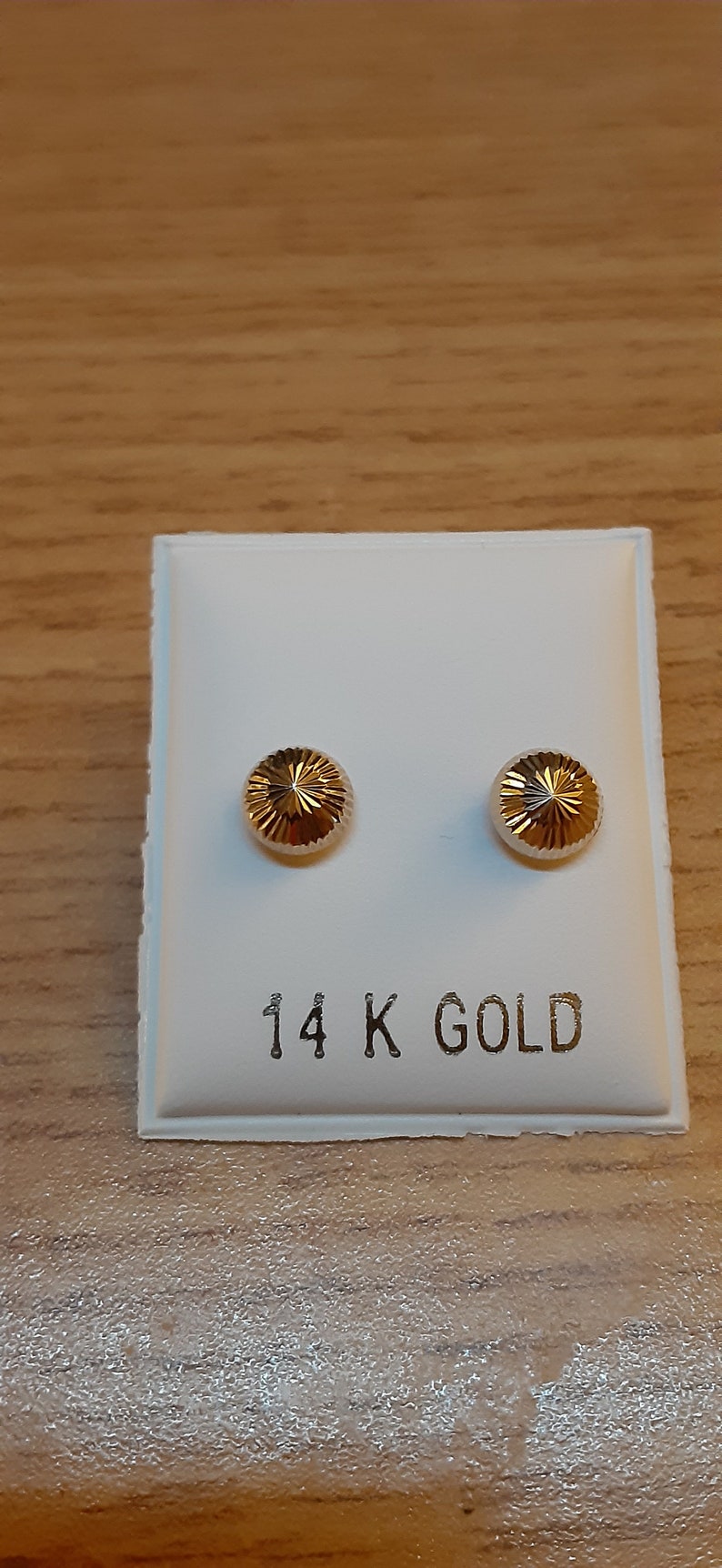 Earring Stud made with solid 14K Yellow Gold and Safety Screw Back 6mm.