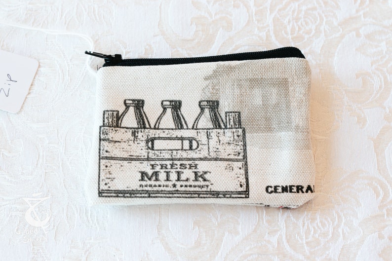 Recycled material zipper coin bag Milk