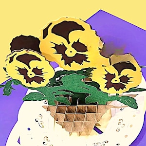Tarjeta desplegable "Pensando en ti" - Flores 3D con caritas - En mi mente y en mi corazón - Tarjeta de flores de jardín - Tarjeta con caritas felices - Pensamientos amarillos