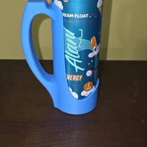 Soporte delgado para latas de 12 oz para bebidas energéticas imagen 1
