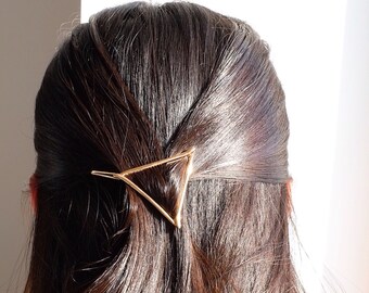 Triangle Hair Clip, Metal Hair Clip, Minimalist Hair Clip, Minimalist Hair Accessory, Geometric Hair Clip, Hair Barrette, Diamond Hair Clip