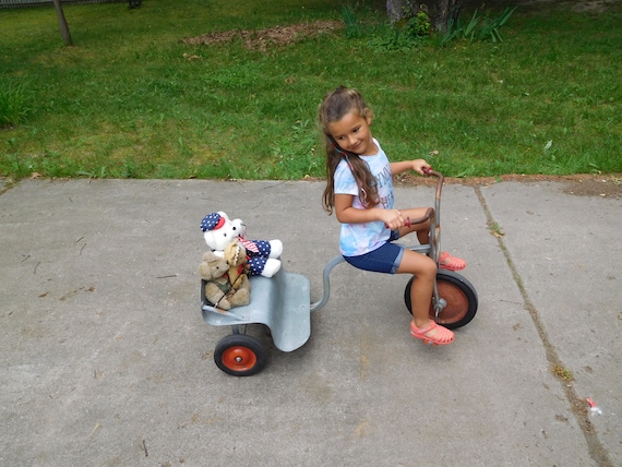 vintage angeles rickshaw tricycle