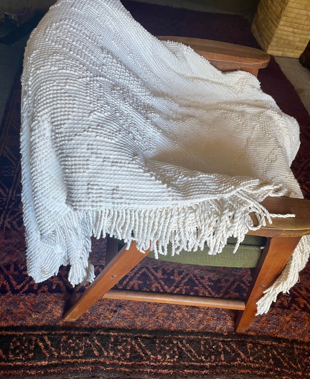 Vintage Floral Chenille Blanket, King Size Chenille Bedspread, White