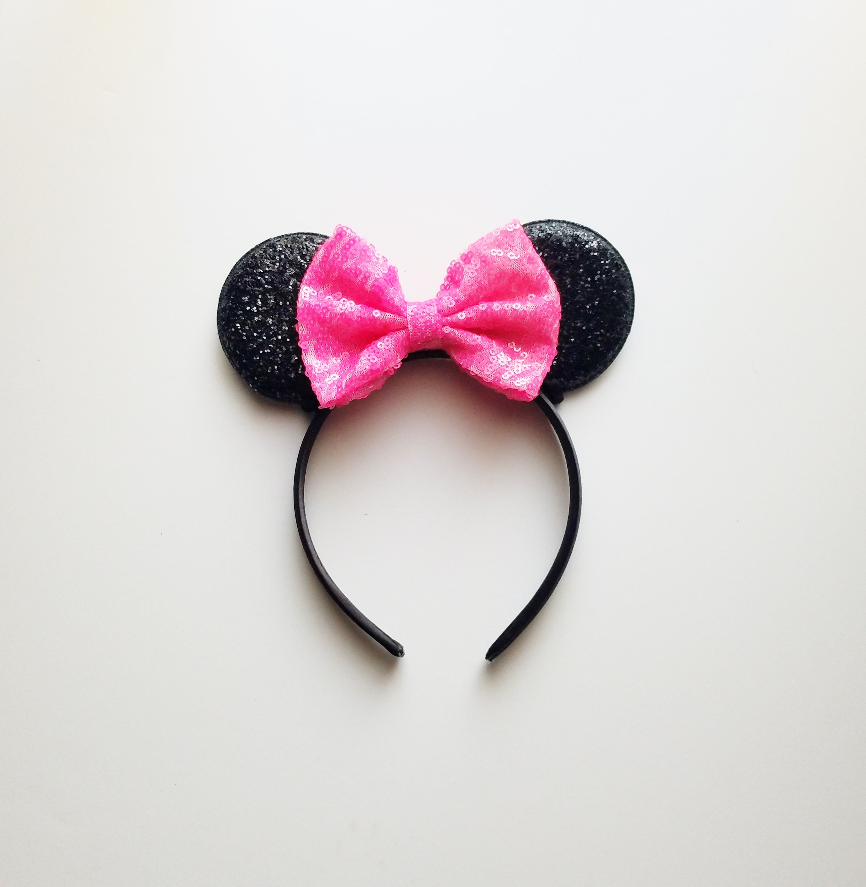 Hot Pink Bow Louis V Minnie Ears, Designer Minnie Ears – mayrafabuleux