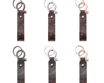 Handmade keychain skull "Skull" made of leather | THEWO Made in Germany