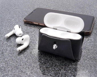 AirPods Pro Case | Leather case | Keychain | Carabiner | Full protection case
