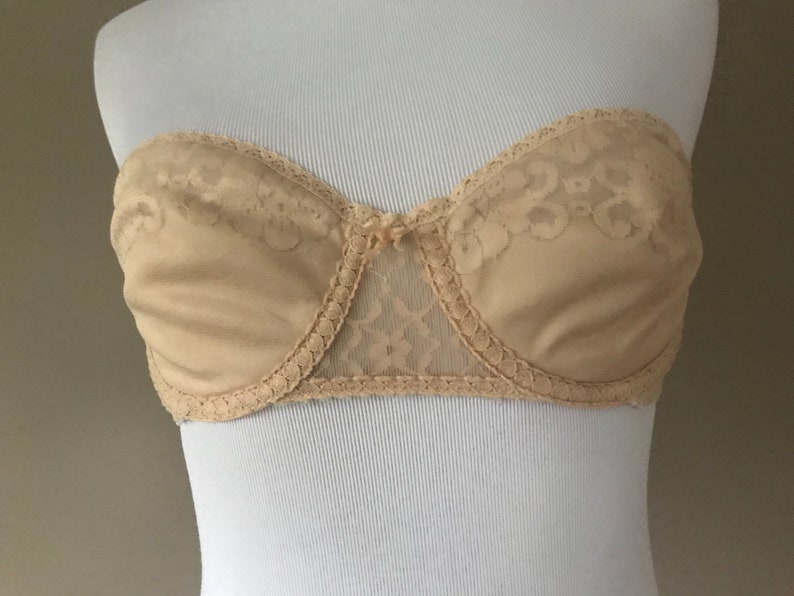 Vintage Strapless Bra by Maidenform 32B Pretty Shapely Nude Lace Lacy Underwire Bra