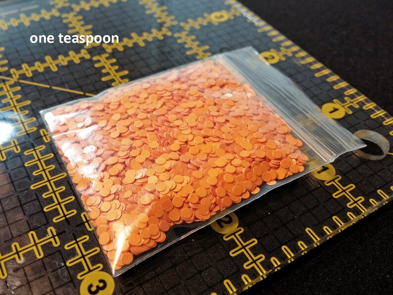 solvent-resistant glitter shapes-silver dots--tumbler--nails