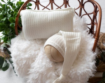RTS 3-Piece Creamy Prop Bundle | Creamy Neutral Newborn Prop Set | Ivory Faux Flokati Fur | Newborn Sleepy Cap Prop Pillow Photo Props